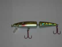 Depth Charge Wild Wiggler Jointed Crank Bait Blue and Gold