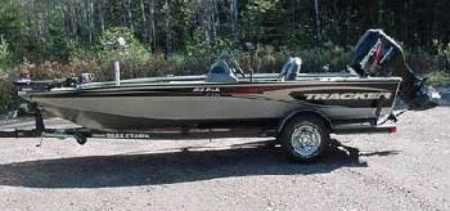 Used tracker boat fro sale